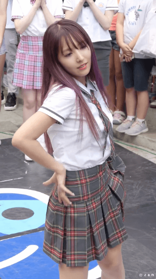 4a3eb9a6aeeed0caa9356841c08e9900_1691941081_3967.gif